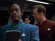extant_StarTrek_VOY_4x12-MortalCoil_01916.jpg