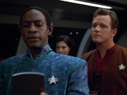 extant_StarTrek_VOY_4x12-MortalCoil_01918.jpg