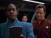 Filename=extant_StarTrek_VOY_4x12-MortalCoil_01924.jpg
Filesize=163KiB
Dimensions=1200x900
Date added=Sep 14, 2019 extant_StarTrek_VOY_4x12-MortalCoil_01924.jpg