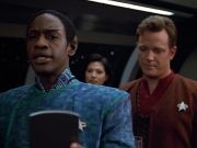 Filename=extant_StarTrek_VOY_4x12-MortalCoil_01925.jpg
Filesize=167KiB
Dimensions=1200x900
Date added=Sep 14, 2019 extant_StarTrek_VOY_4x12-MortalCoil_01925.jpg
