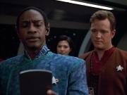 Filename=extant_StarTrek_VOY_4x12-MortalCoil_01928.jpg
Filesize=164KiB
Dimensions=1200x900
Date added=Sep 14, 2019 extant_StarTrek_VOY_4x12-MortalCoil_01928.jpg
