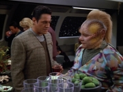 Filename=extant_StarTrek_VOY_4x12-MortalCoil_02032.jpg
Filesize=208KiB
Dimensions=1200x900
Date added=Sep 14, 2019 extant_StarTrek_VOY_4x12-MortalCoil_02032.jpg
