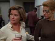 Filename=extant_StarTrek_VOY_4x12-MortalCoil_02082.jpg
Filesize=156KiB
Dimensions=1200x900
Date added=Sep 14, 2019 extant_StarTrek_VOY_4x12-MortalCoil_02082.jpg