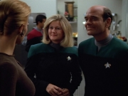 extant_StarTrek_VOY_4x12-MortalCoil_02123.jpg