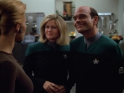 extant_StarTrek_VOY_4x12-MortalCoil_02124.jpg