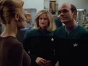 extant_StarTrek_VOY_4x12-MortalCoil_02131.jpg
