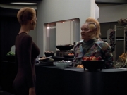 Filename=extant_StarTrek_VOY_4x12-MortalCoil_02349.jpg
Filesize=142KiB
Dimensions=1200x900
Date added=Sep 14, 2019 extant_StarTrek_VOY_4x12-MortalCoil_02349.jpg