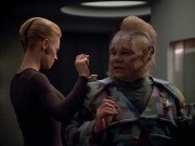extant_StarTrek_VOY_4x12-MortalCoil_02379.jpg