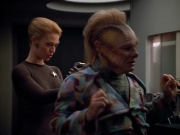extant_StarTrek_VOY_4x12-MortalCoil_02388.jpg