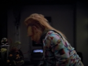 extant_StarTrek_VOY_4x12-MortalCoil_02400.jpg