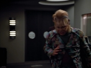 extant_StarTrek_VOY_4x12-MortalCoil_02414.jpg