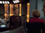extant_StarTrek_VOY_4x12-MortalCoil_02498.jpg