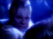 extant_StarTrek_VOY_4x12-MortalCoil_02979.jpg