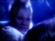 extant_StarTrek_VOY_4x12-MortalCoil_02994.jpg
