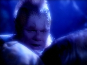 extant_StarTrek_VOY_4x12-MortalCoil_02996.jpg