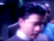 extant_StarTrek_VOY_4x12-MortalCoil_03007.jpg