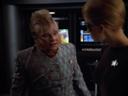 extant_StarTrek_VOY_4x12-MortalCoil_03128.jpg