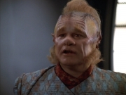 extant_StarTrek_VOY_4x12-MortalCoil_03176.jpg