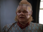 extant_StarTrek_VOY_4x12-MortalCoil_03188.jpg