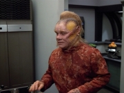 extant_StarTrek_VOY_4x12-MortalCoil_03308.jpg