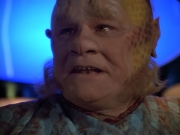 extant_StarTrek_VOY_4x12-MortalCoil_03476.jpg