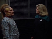 extant_StarTrek_VOY_4x12-MortalCoil_03728.jpg