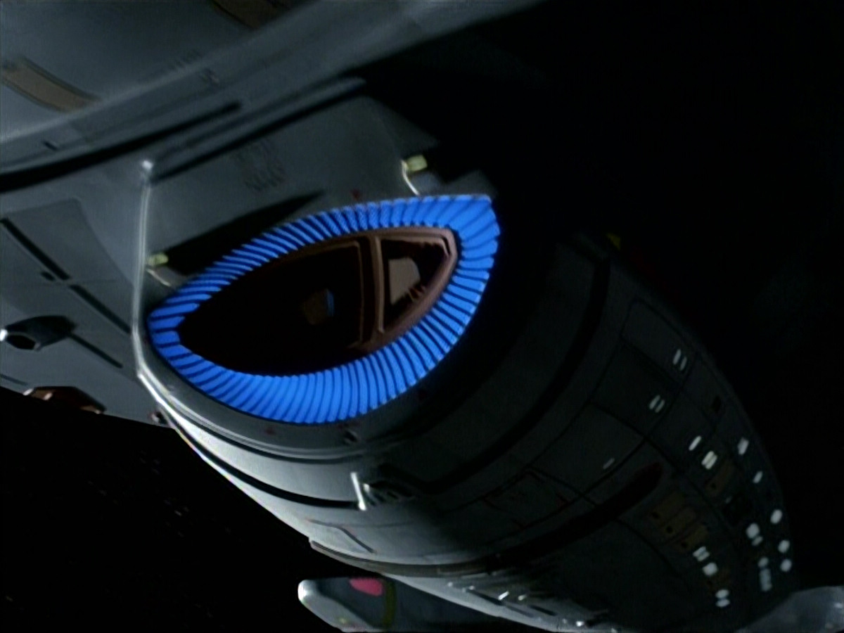 extant_StarTrek_VOY_4x13-WakingMoments_00008.jpg