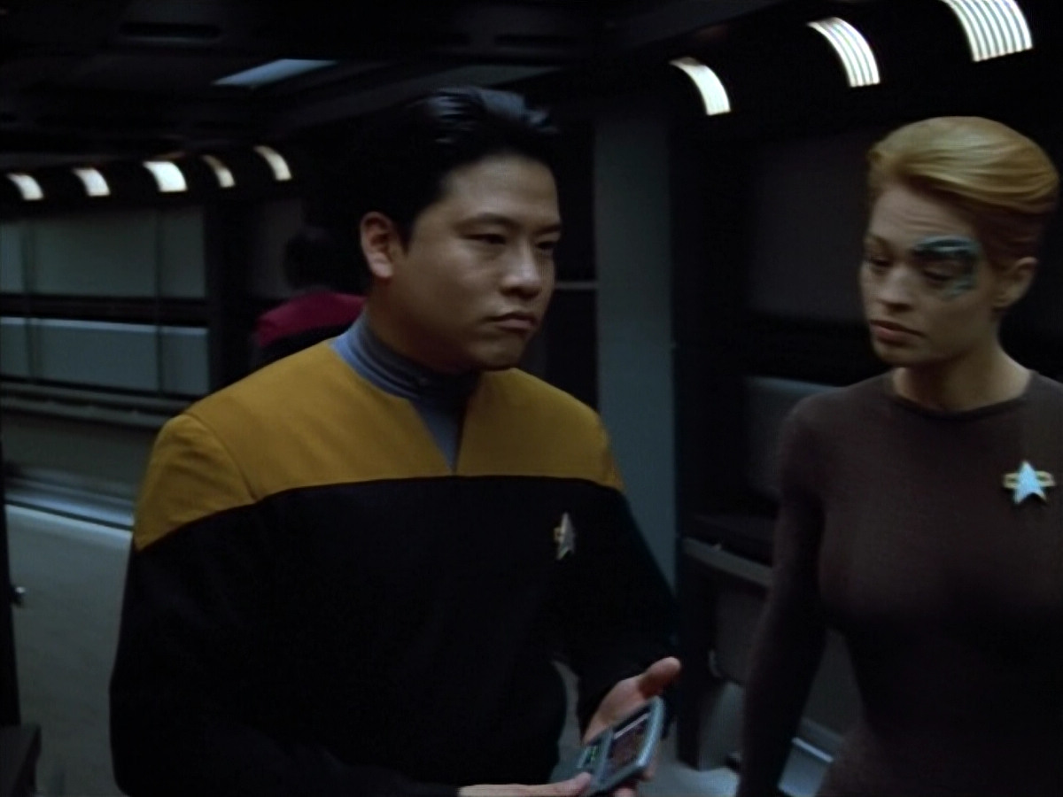 extant_StarTrek_VOY_4x13-WakingMoments_00034.jpg