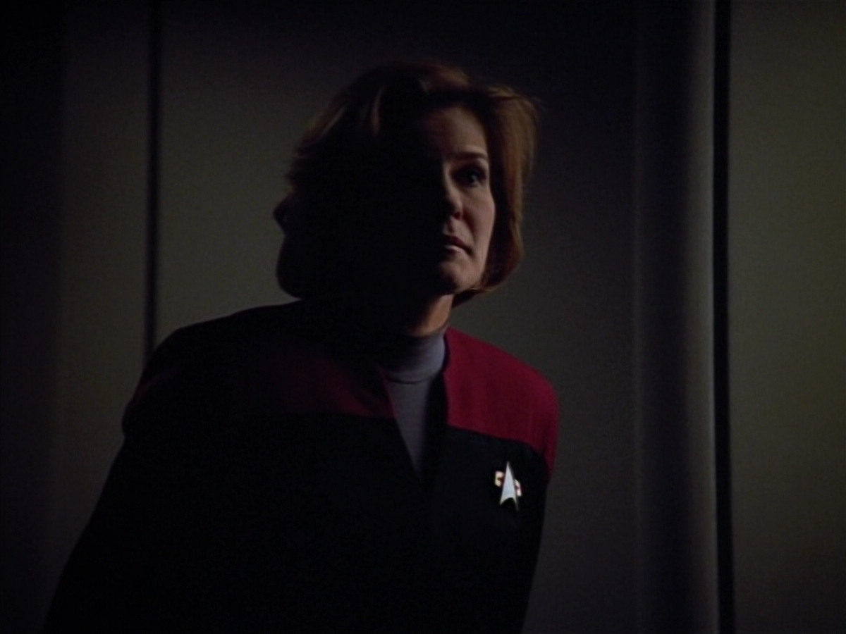 extant_StarTrek_VOY_4x13-WakingMoments_00082.jpg