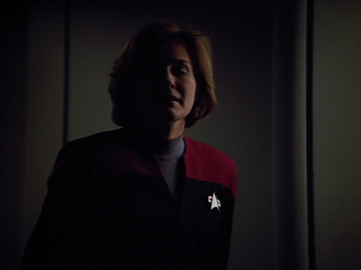 extant_StarTrek_VOY_4x13-WakingMoments_00083.jpg