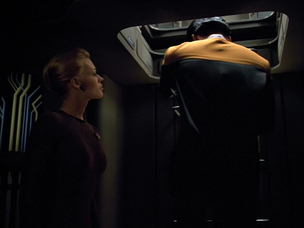 extant_StarTrek_VOY_4x13-WakingMoments_00133.jpg