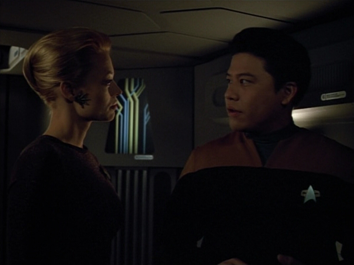 extant_StarTrek_VOY_4x13-WakingMoments_00156.jpg
