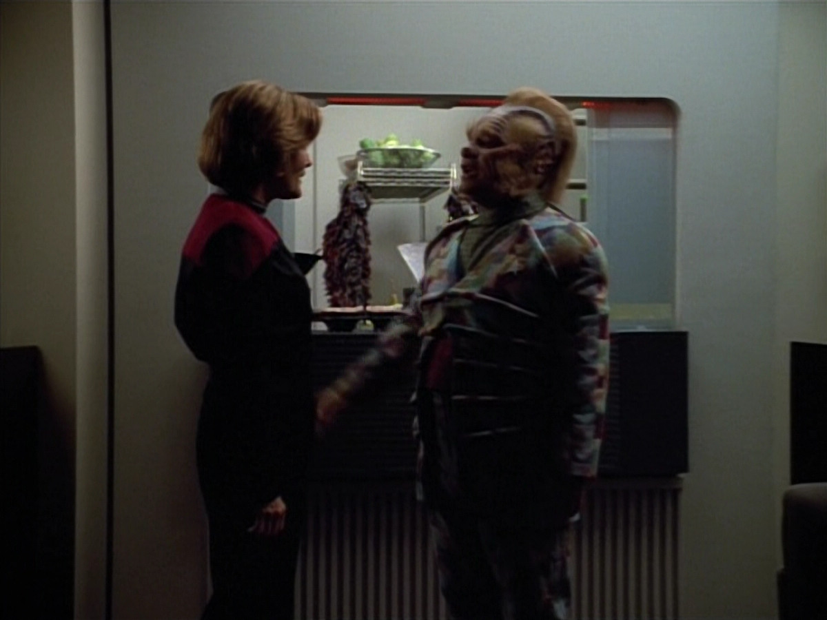extant_StarTrek_VOY_4x13-WakingMoments_00249.jpg
