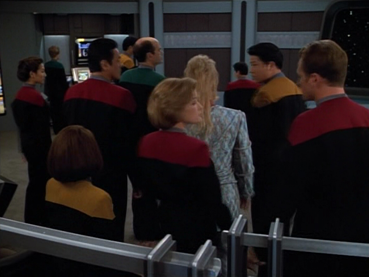 extant_StarTrek_VOY_4x13-WakingMoments_00281.jpg
