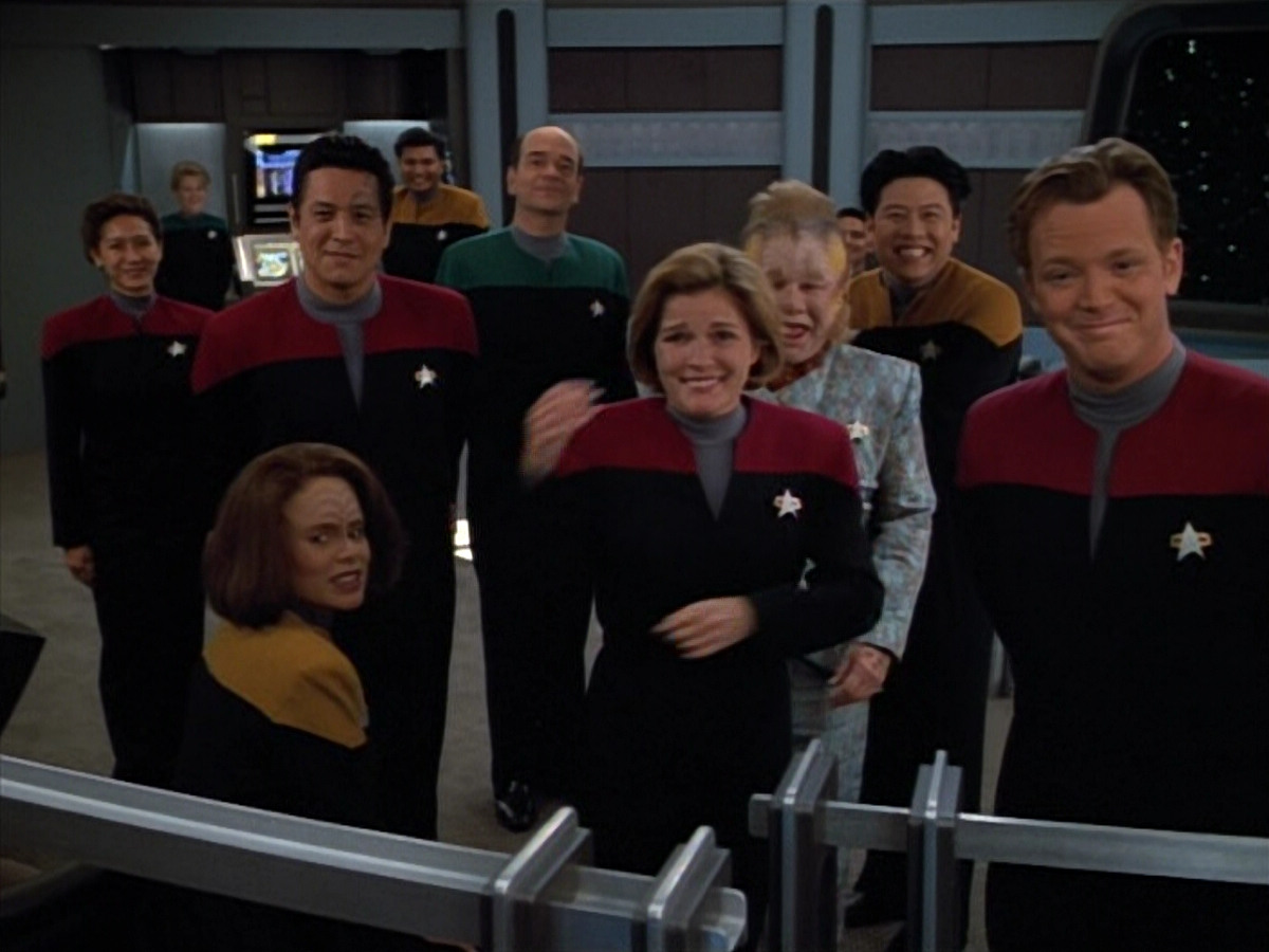 extant_StarTrek_VOY_4x13-WakingMoments_00317.jpg