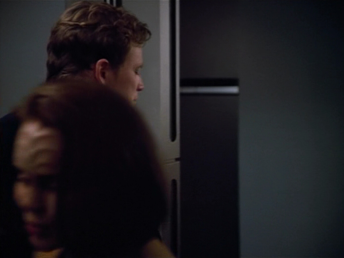 extant_StarTrek_VOY_4x13-WakingMoments_00587.jpg