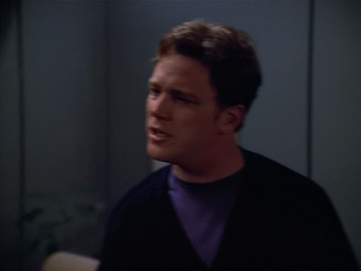 extant_StarTrek_VOY_4x13-WakingMoments_00594.jpg