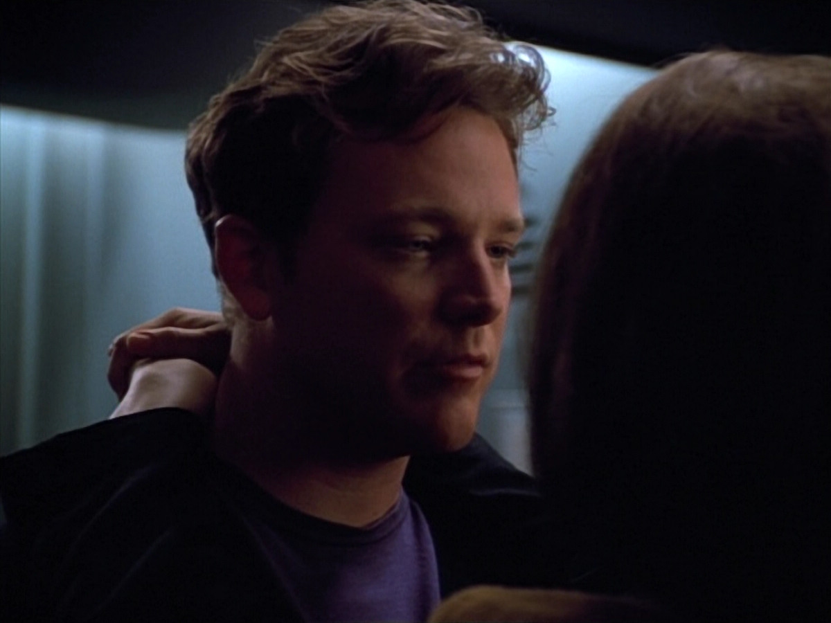 extant_StarTrek_VOY_4x13-WakingMoments_00714.jpg