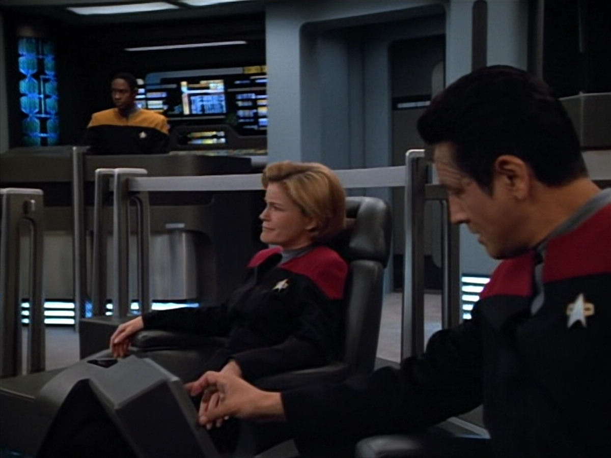 extant_StarTrek_VOY_4x13-WakingMoments_00873.jpg