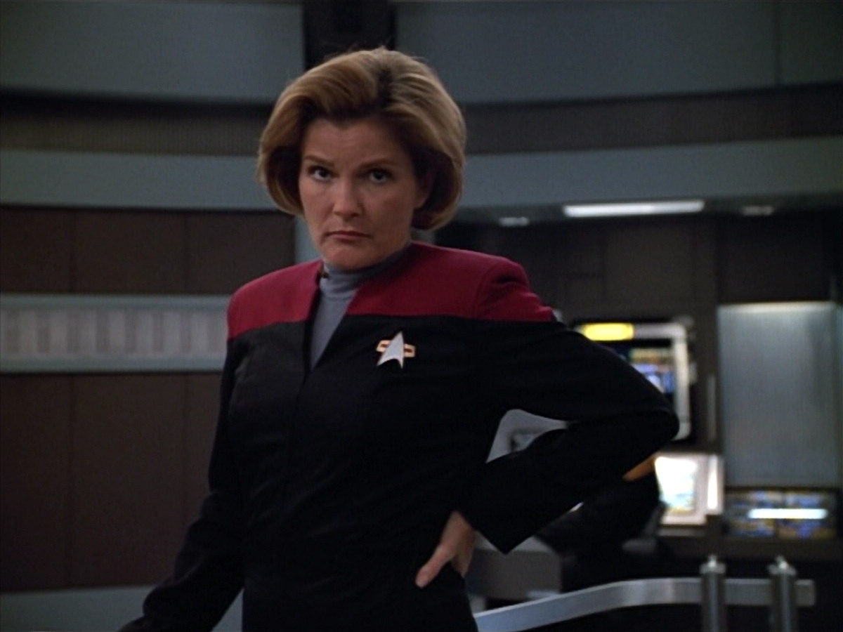 extant_StarTrek_VOY_4x13-WakingMoments_00972.jpg