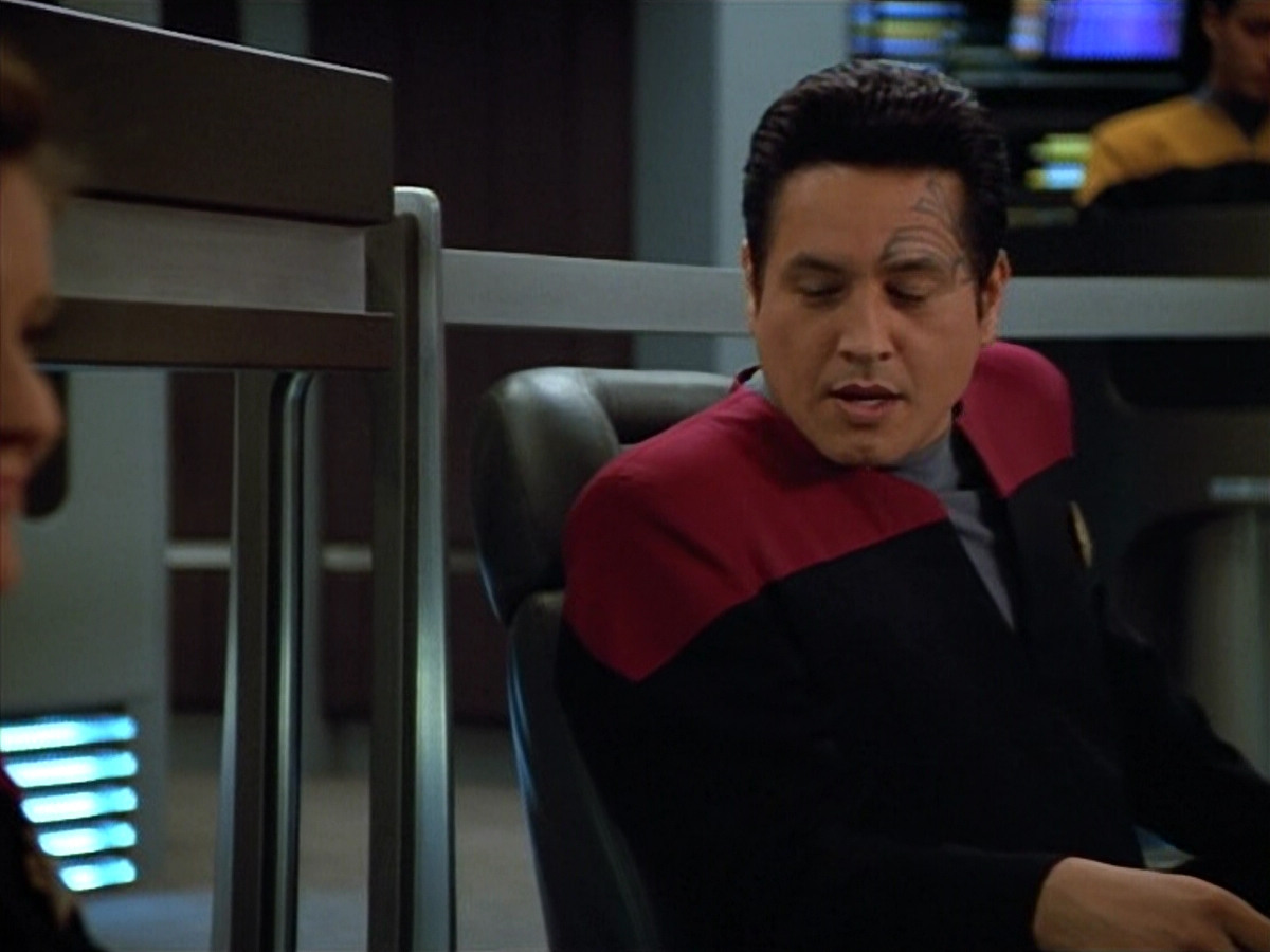 extant_StarTrek_VOY_4x13-WakingMoments_01799.jpg