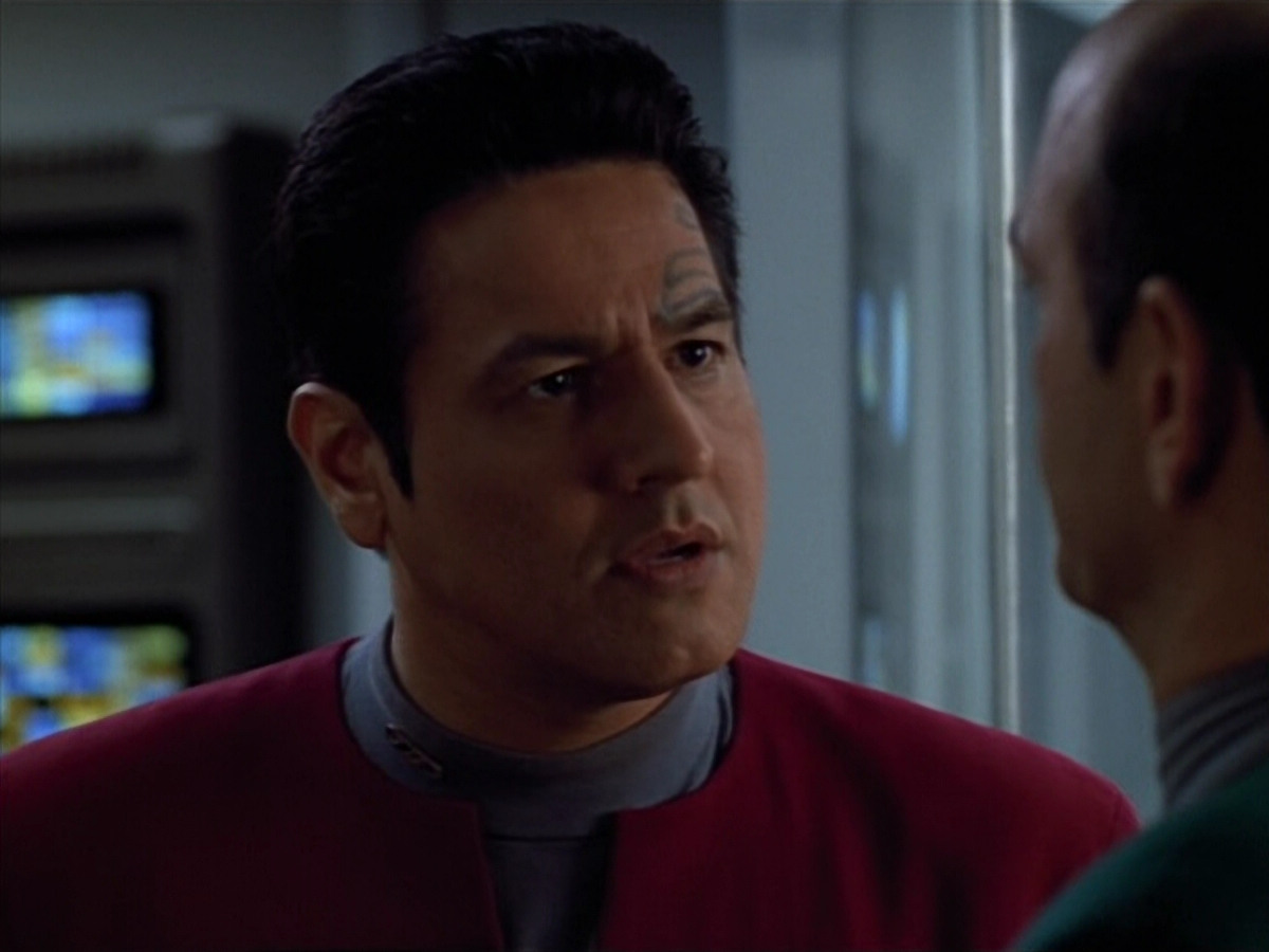 extant_StarTrek_VOY_4x13-WakingMoments_02472.jpg
