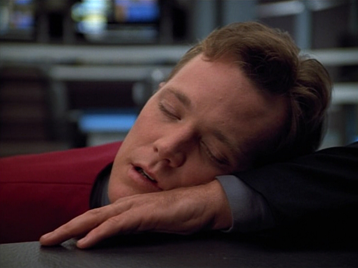 extant_StarTrek_VOY_4x13-WakingMoments_02719.jpg