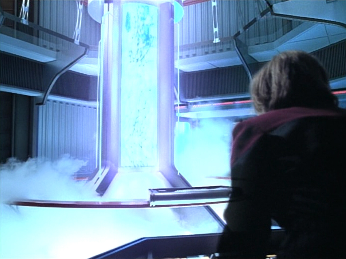 extant_StarTrek_VOY_4x13-WakingMoments_02959.jpg