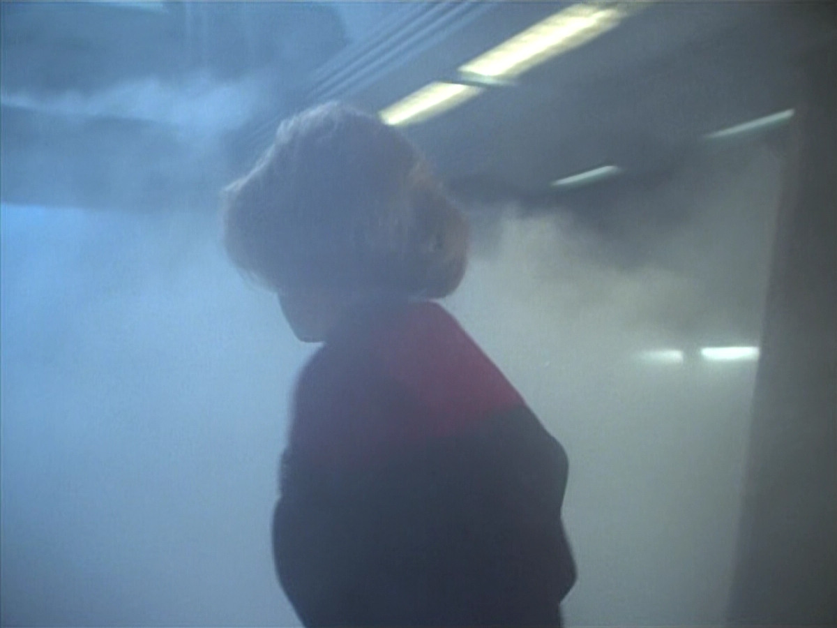extant_StarTrek_VOY_4x13-WakingMoments_02997.jpg