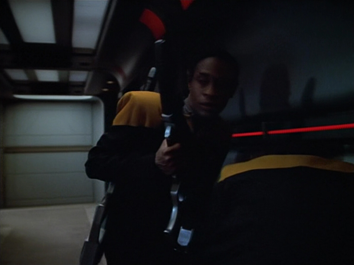 extant_StarTrek_VOY_4x13-WakingMoments_03008.jpg