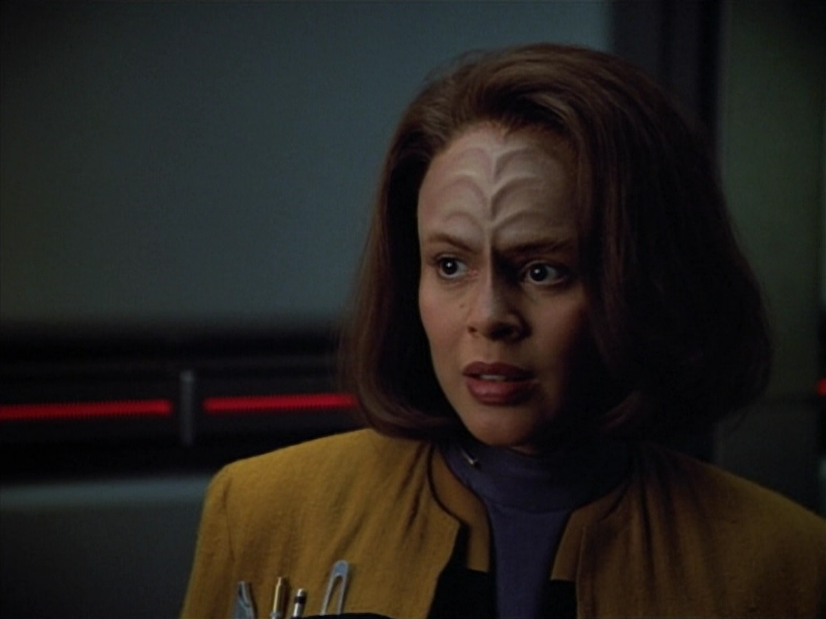 extant_StarTrek_VOY_4x13-WakingMoments_03091.jpg