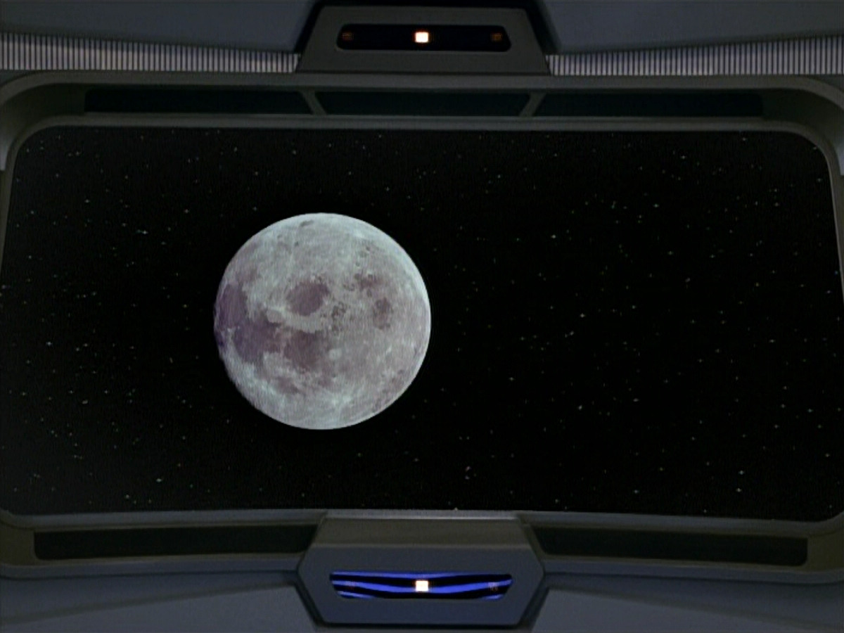 extant_StarTrek_VOY_4x13-WakingMoments_03135.jpg