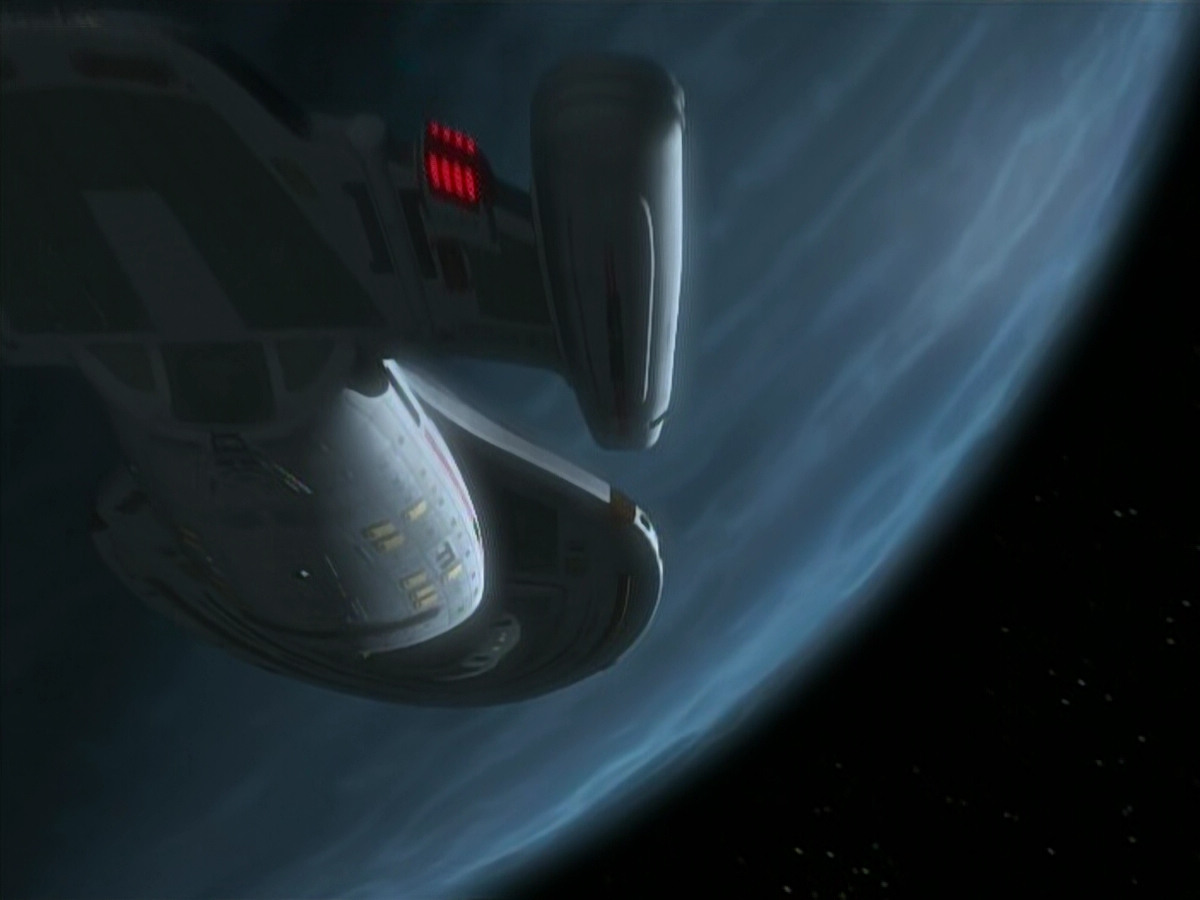 extant_StarTrek_VOY_4x13-WakingMoments_03268.jpg