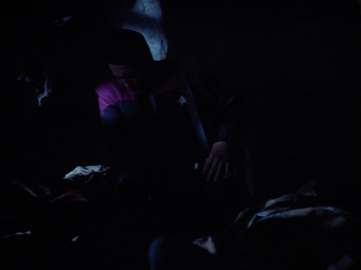 extant_StarTrek_VOY_4x13-WakingMoments_03440.jpg